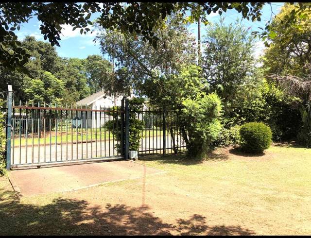 5 BEDROOM HOUSE FOR SALE IN SCOTTSVILLE